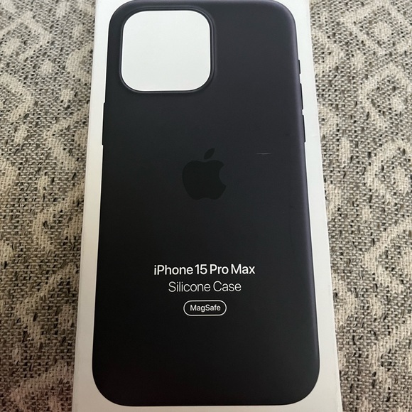 Apple iPhone 15 pro max case - Picture 1 of 4